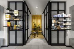 Мебель для аптеки с витриной и стойкой (арт. 25-19080187)