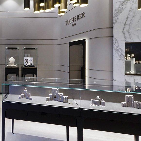 Витрина ювелирного магазина с интерьерным дизайном (арт. 25-19080353)