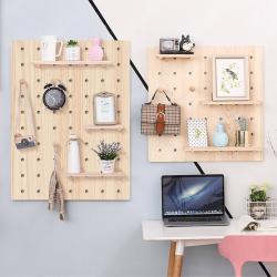 Полка настенная деревянная с крючками и панелью (арт. 25-19080390)