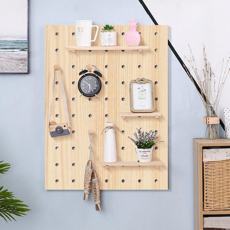 Полка настенная деревянная с крючками и панелью (арт. 25-19080390)