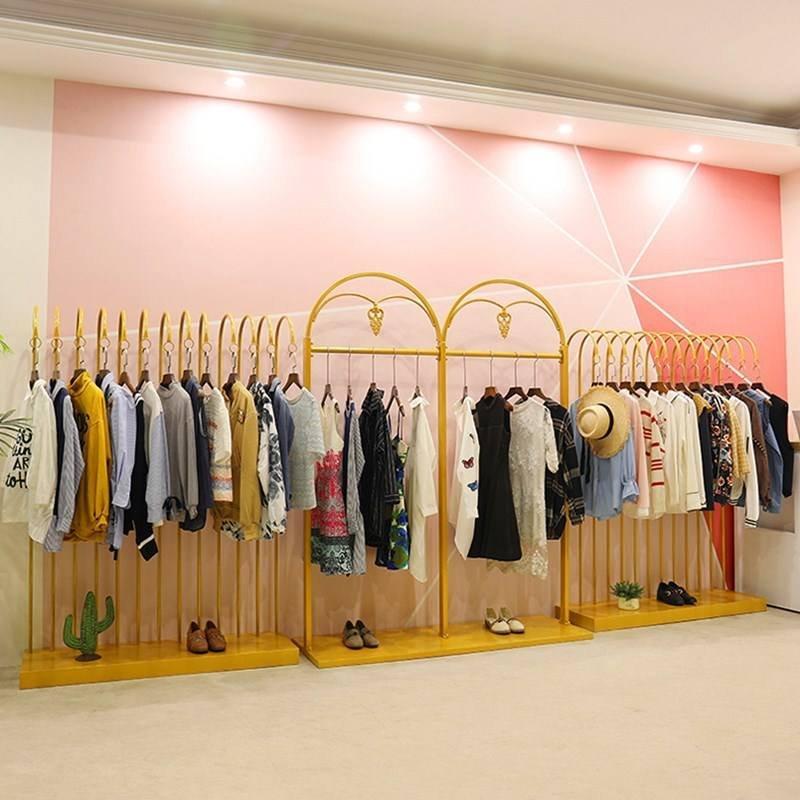 Стойка для одежды металлическая золотая блестящая (арт. 25-19080404)