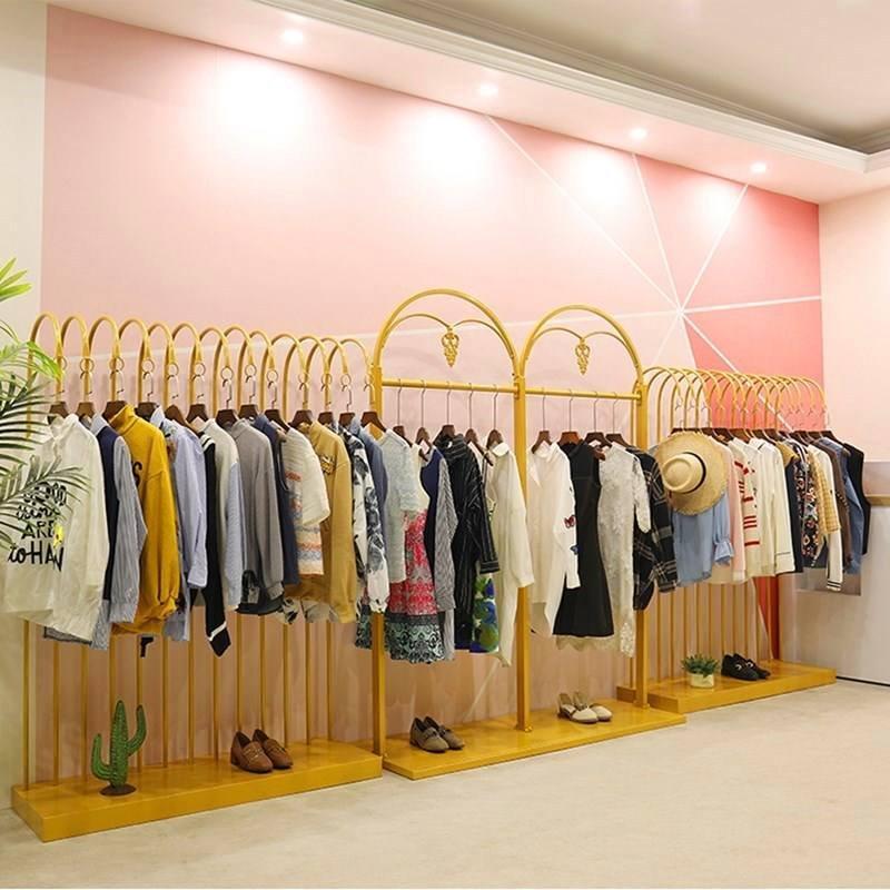 Стойка для одежды металлическая золотая блестящая (арт. 25-19080404)