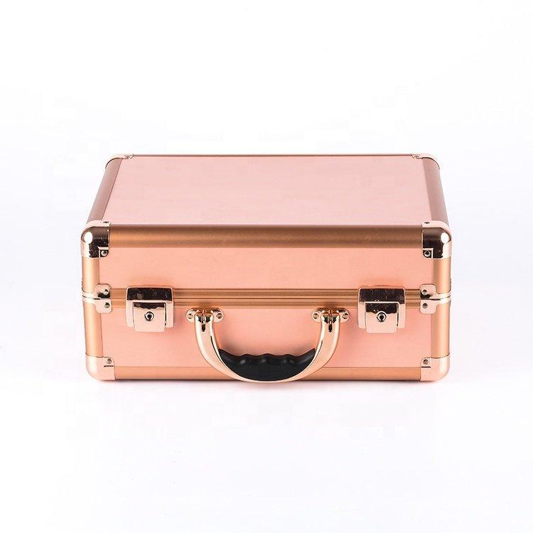 Кейс для косметики с подсветкой и ручкой, алюминиевый, на колесах (арт. 25-19082857)