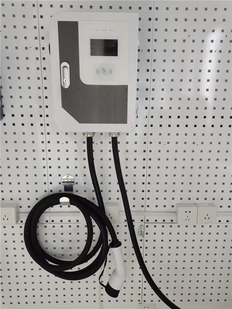 Зарядное устройство 43кВт 63А 400В 32А*2 Type 1 для электромобилей (арт. 25-19083050)