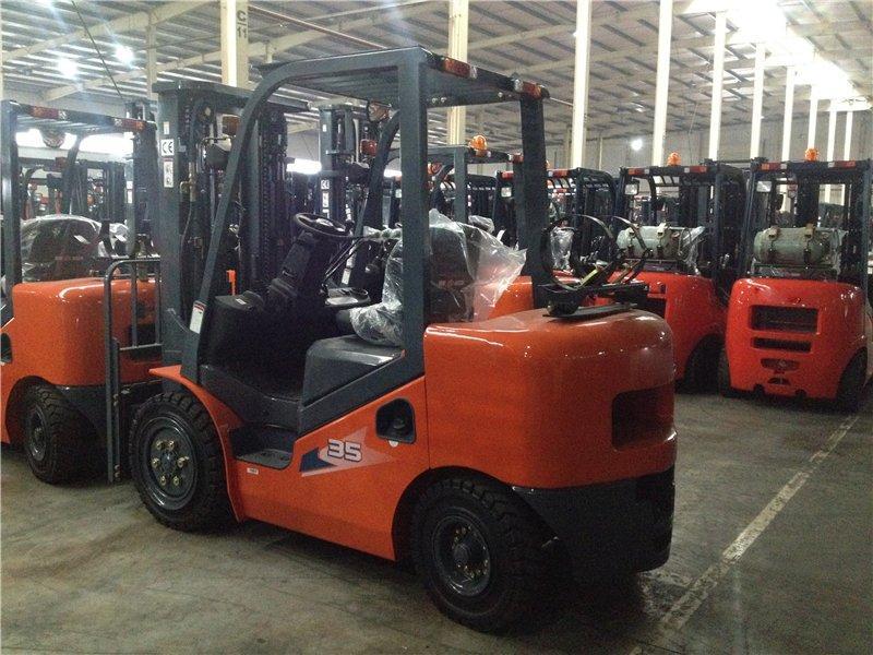 Вилочный погрузчик 1т дизельный гидравлический 4.7м (арт. 25-19084001)