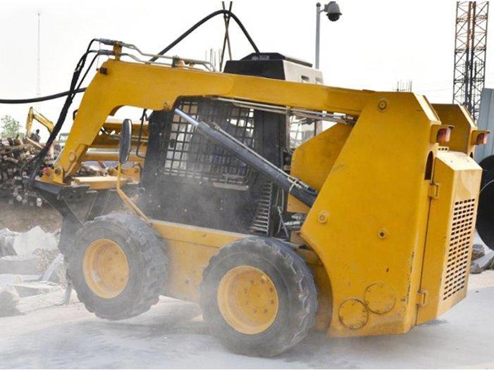 Погрузчик мини XC7-SV12 1.26т 53.7кВт 0.6м³ (арт. 25-19084062)