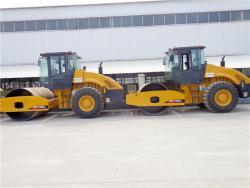 Вибрационный каток 12т XS123 высококачественный (арт. 25-19084277)