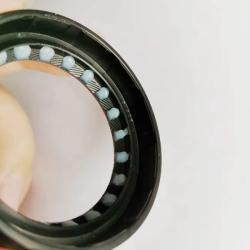 Масляное уплотнение NBR 8*49*8/12 для Isuzu (арт. 25-19085347)