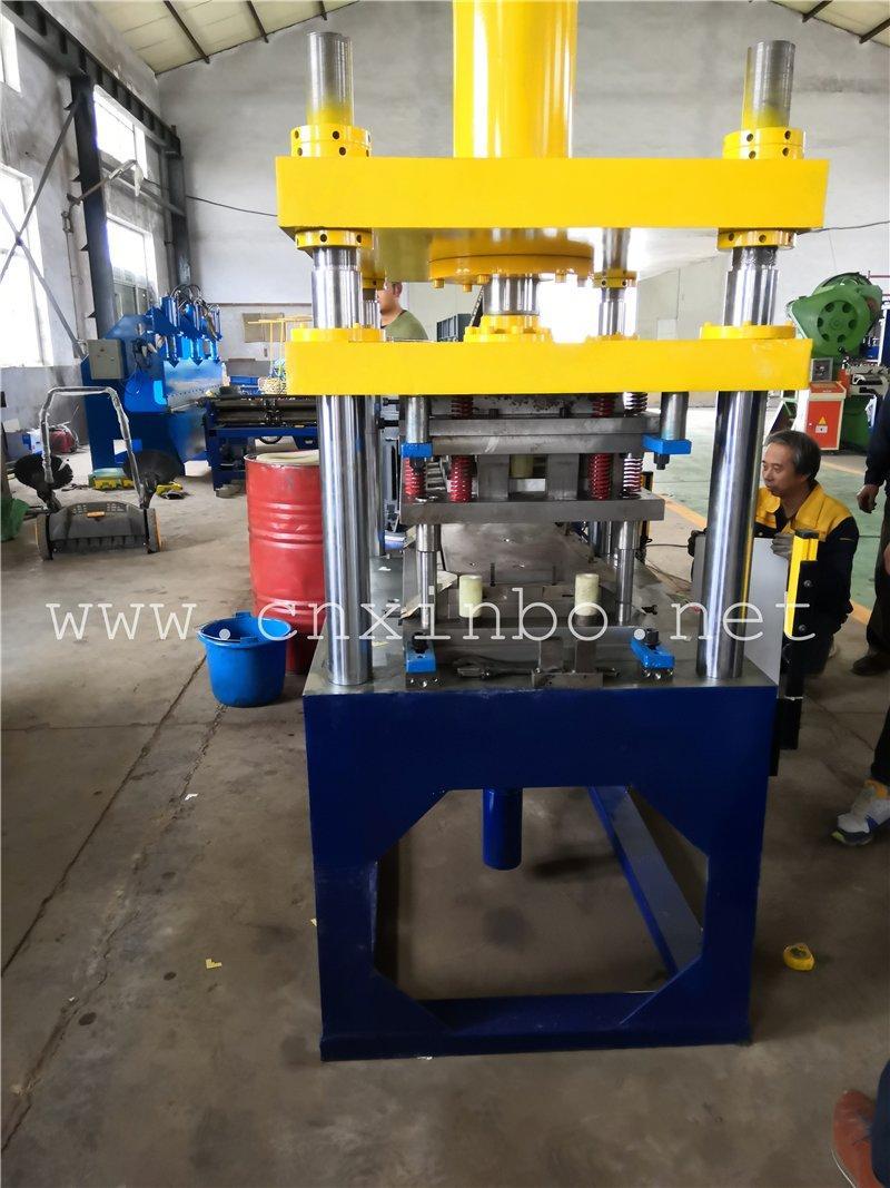 Машина для изготовления 3D панелей с двойной изоляцией (арт. 25-18080318)