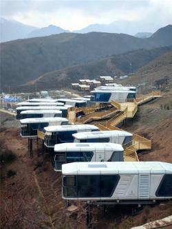 Модульный отель из контейнеров с опциями Apple Cabin (арт. 25-24110001)