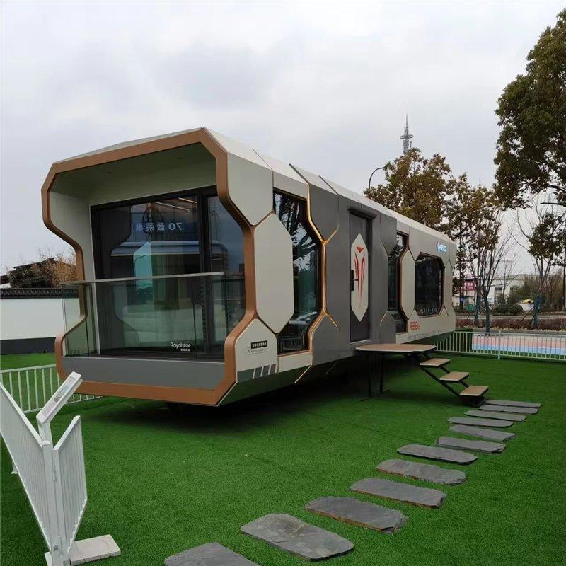 Капсула для кемпинга передвижная современная на горе или в пустыне (арт. 25-24110027)