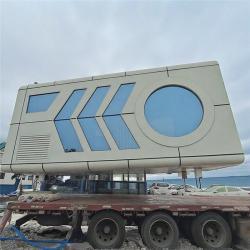 Капсула для проживания с интеллектуальной системой и дизайном космического корабля (арт. 26-1090108)