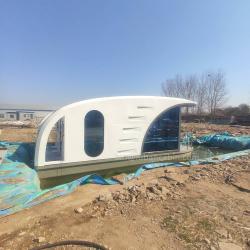 Плавучий дом модерн с понтоном и роскошным дизайном (арт. 26-1090162)