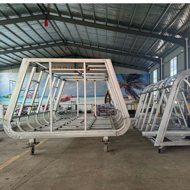 Мобильный двухуровневый стальной треугольный отель для кемпинга (арт. 26-1090231)