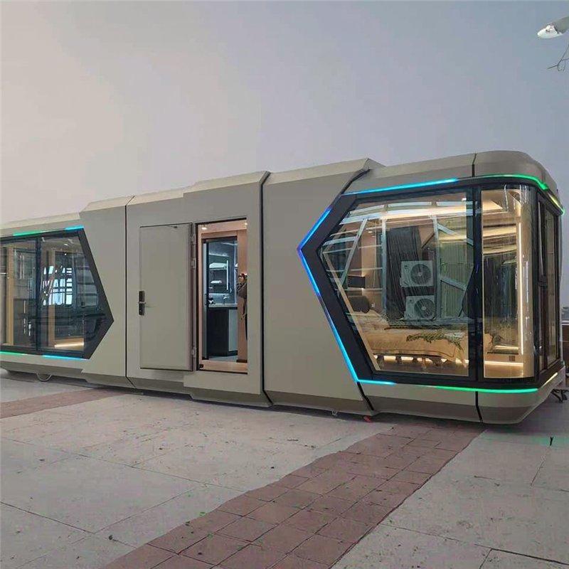 Капсульные дома для автотуристов на трассе (арт. 26-1090312)