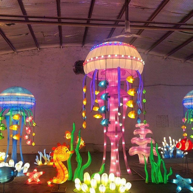 Фонарь уличный винтажный китайский с животными для парка (арт. 26-1090419)