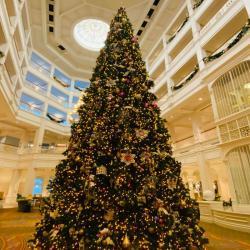 Искусственная елка с LED звездой ручной работы 2023 (арт. 26-1090439)