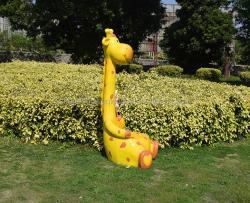 Скульптура медведя из стекловолокна для улицы (арт. 26-1090517)