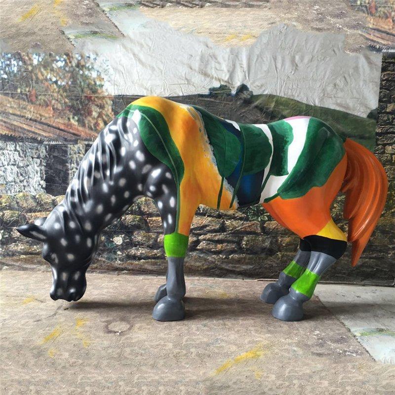 Скульптура лошади из стеклопластика ручной росписи (арт. 26-1090538)