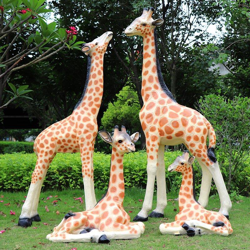 Статуя жирафа из стеклопластика для сада и улицы (арт. 26-1090560)