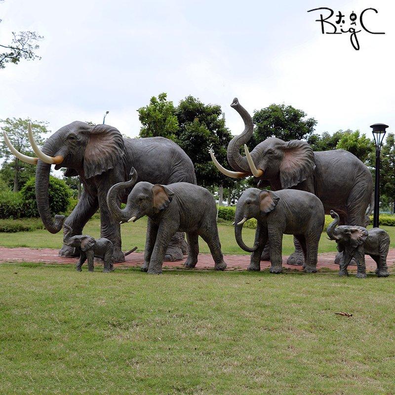 Фигурки животных из смолы жираф и слон для декора (арт. 26-1090561)