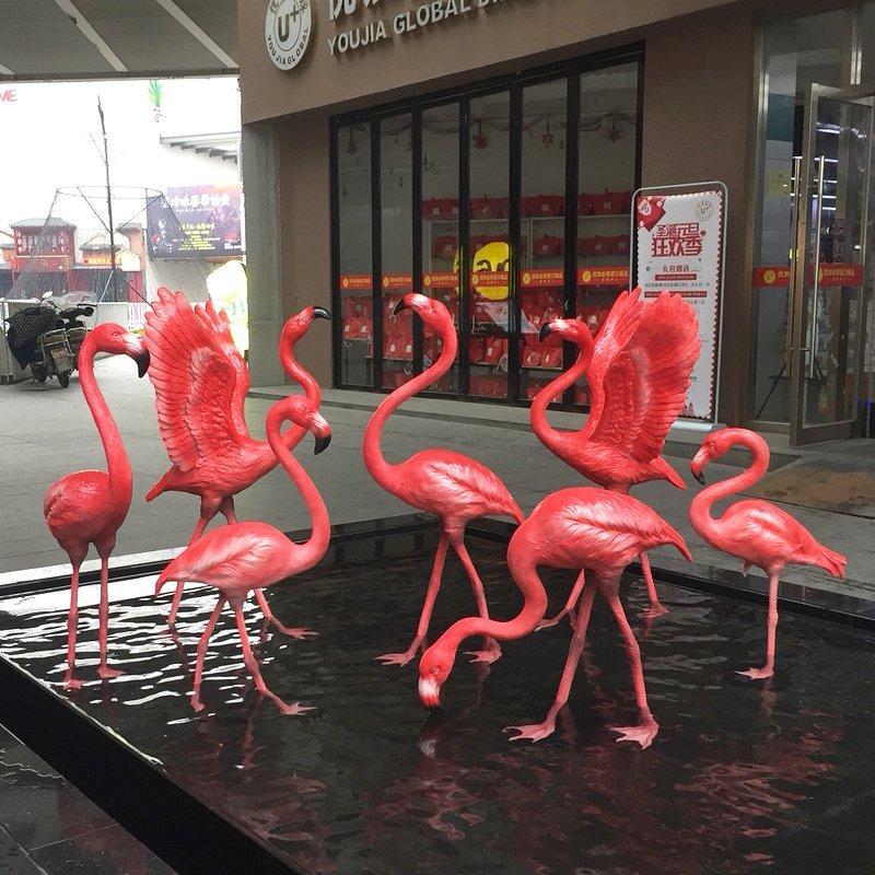 Садовая фигура фламинго из стеклопластика в натуральную величину (арт. 26-1090574)