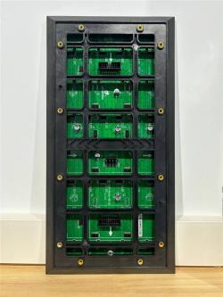 Экран LED изогнутый P5 320*160 мм для улицы (арт. 26-2002063)