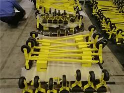 Диспенсер для ПВХ ленты с клеем для разметки пола (арт. 26-1902283)