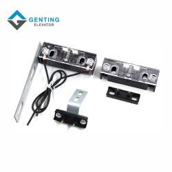 Замок дверной лифта AZ-06 контактный (арт. 26-2102611)